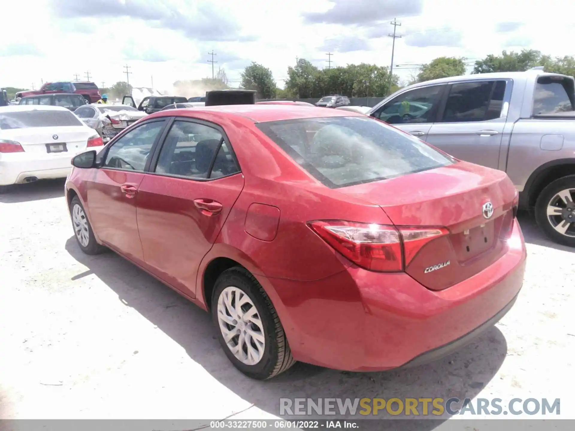 3 Photograph of a damaged car 5YFBURHE0KP873046 TOYOTA COROLLA 2019