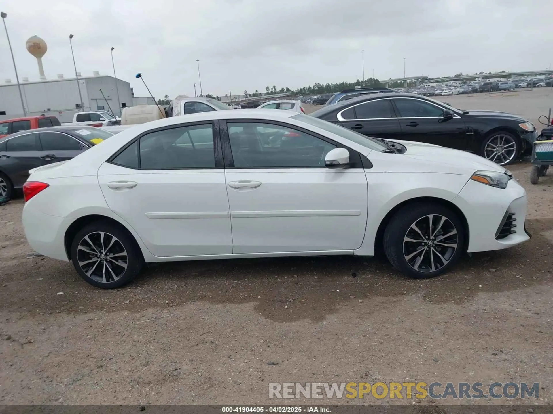 13 Photograph of a damaged car 5YFBURHE0KP875377 TOYOTA COROLLA 2019