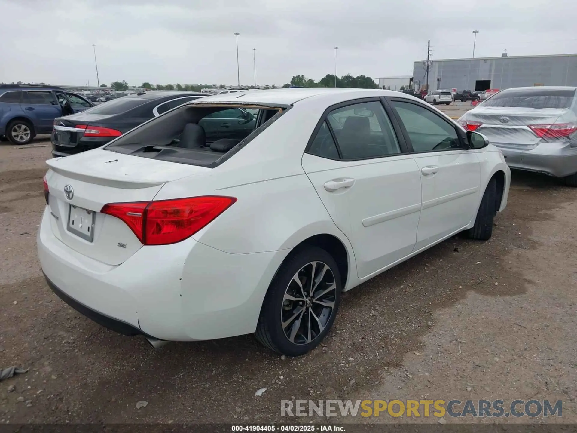 4 Photograph of a damaged car 5YFBURHE0KP875377 TOYOTA COROLLA 2019