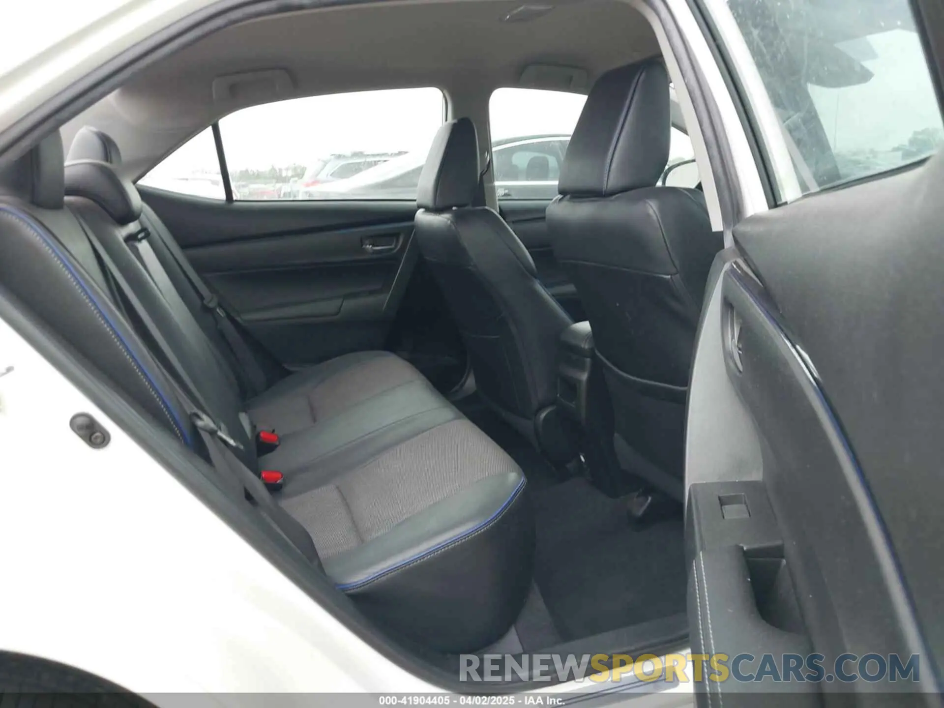 8 Photograph of a damaged car 5YFBURHE0KP875377 TOYOTA COROLLA 2019