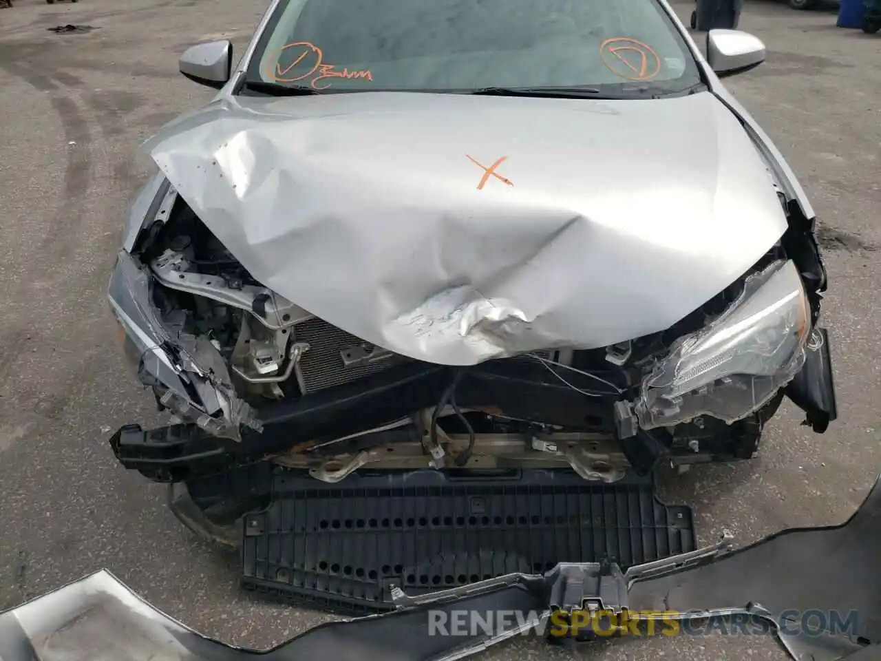 9 Photograph of a damaged car 5YFBURHE0KP876528 TOYOTA COROLLA 2019