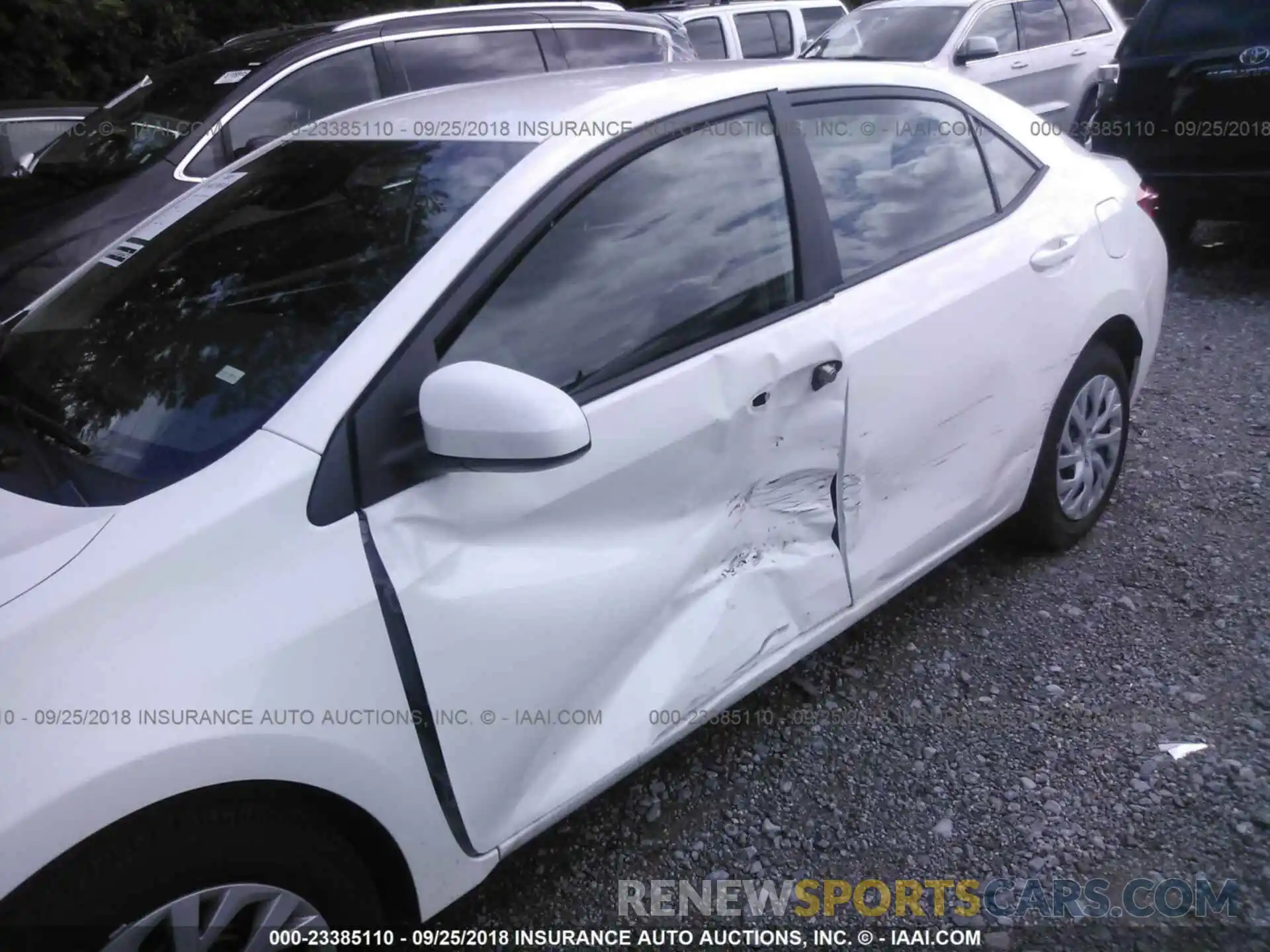 6 Photograph of a damaged car 5YFBURHE0KP878361 Toyota Corolla 2019