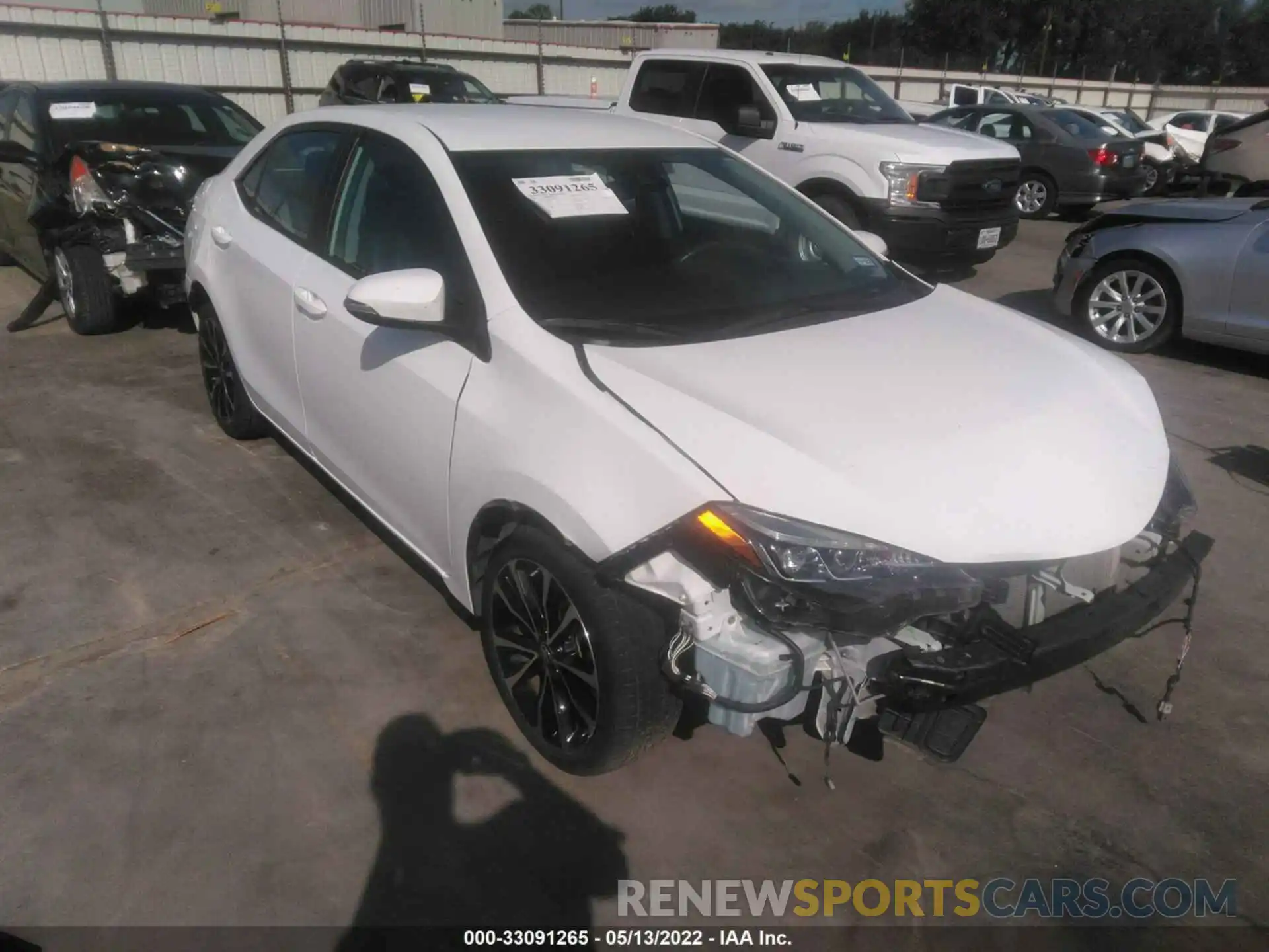 1 Photograph of a damaged car 5YFBURHE0KP878781 TOYOTA COROLLA 2019