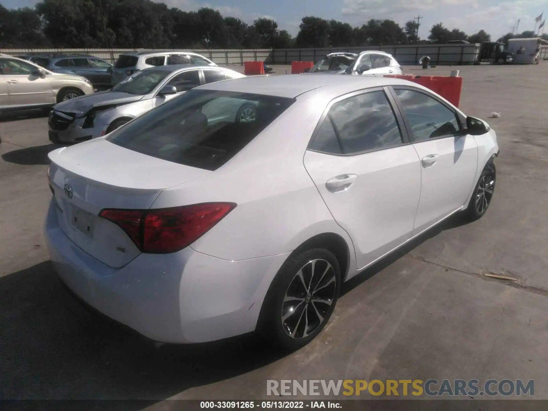 4 Photograph of a damaged car 5YFBURHE0KP878781 TOYOTA COROLLA 2019