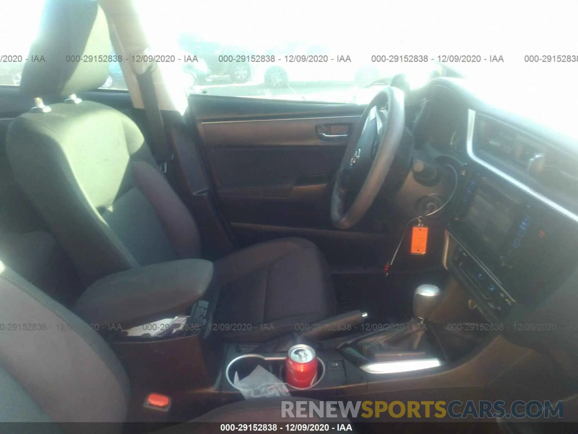 5 Photograph of a damaged car 5YFBURHE0KP879297 TOYOTA COROLLA 2019