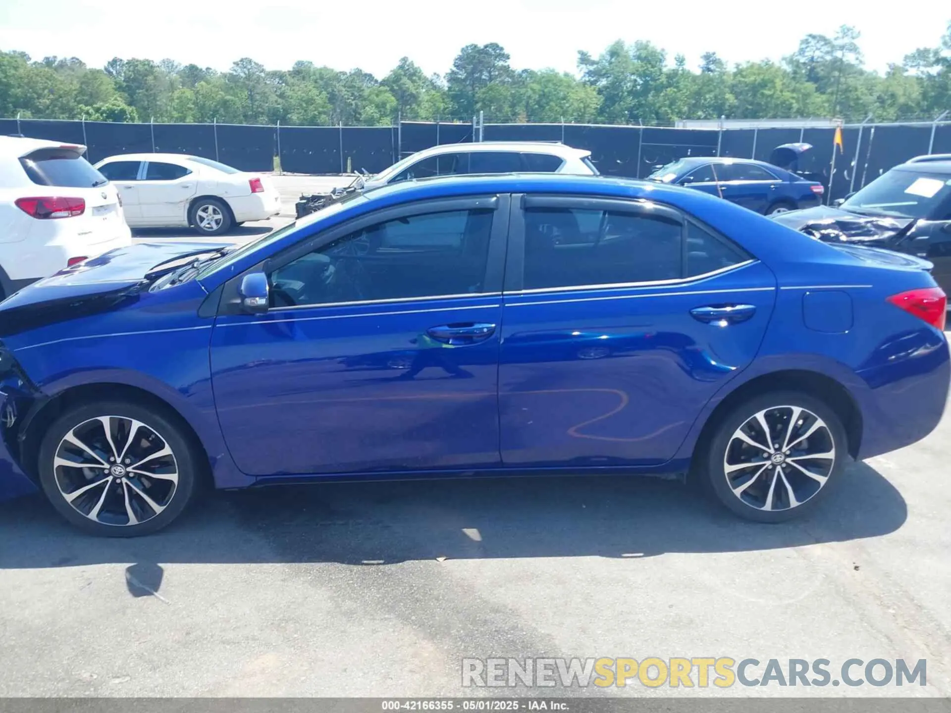 14 Photograph of a damaged car 5YFBURHE0KP882071 TOYOTA COROLLA 2019