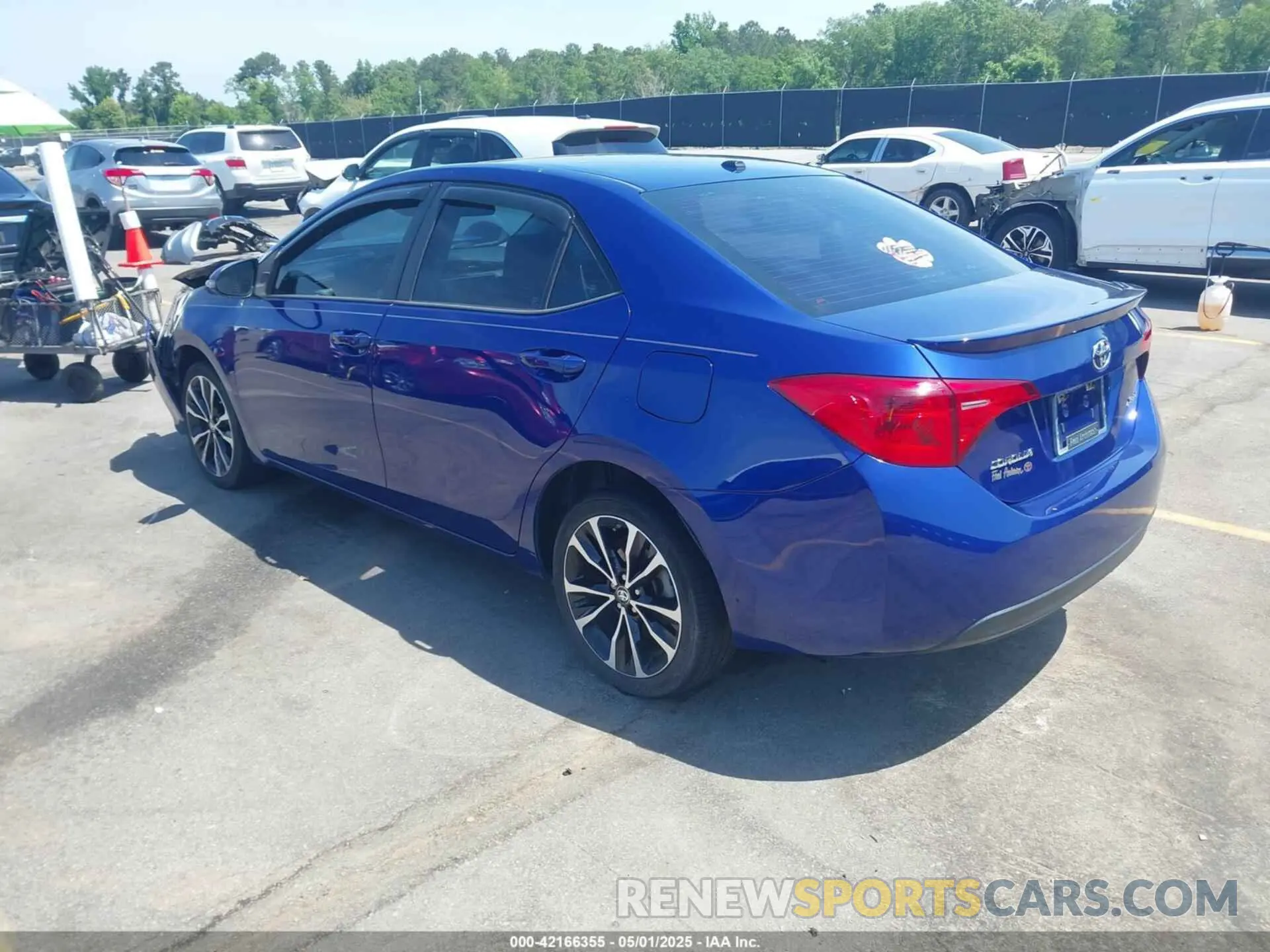 3 Photograph of a damaged car 5YFBURHE0KP882071 TOYOTA COROLLA 2019