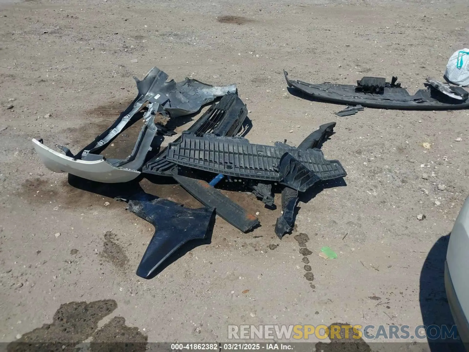 12 Photograph of a damaged car 5YFBURHE0KP882524 TOYOTA COROLLA 2019