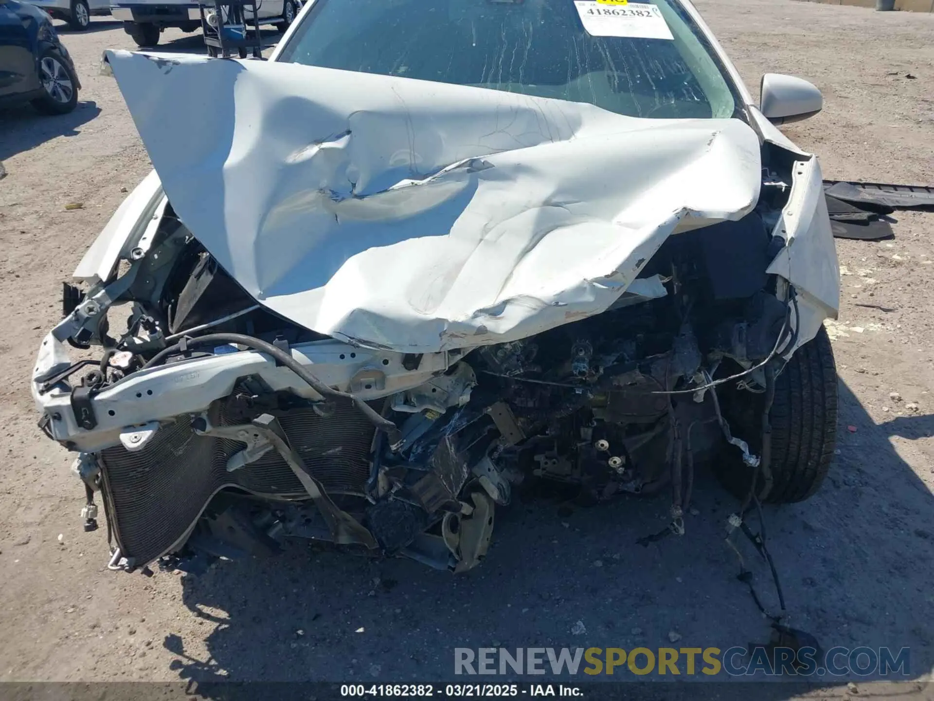 6 Photograph of a damaged car 5YFBURHE0KP882524 TOYOTA COROLLA 2019