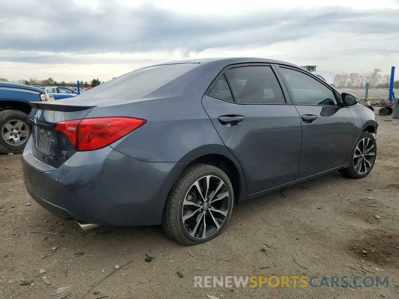 3 Photograph of a damaged car 5YFBURHE0KP883205 TOYOTA COROLLA 2019
