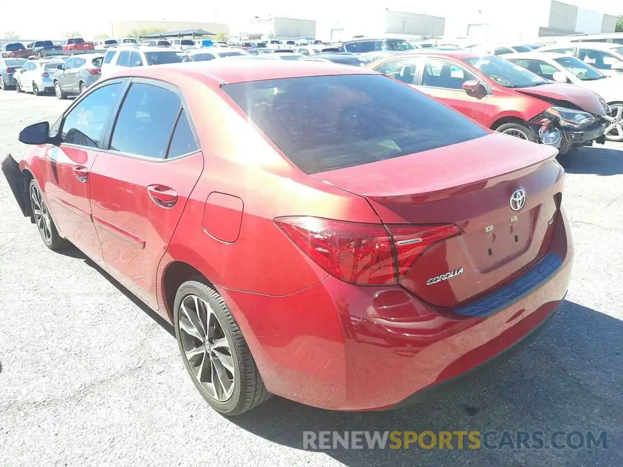 3 Photograph of a damaged car 5YFBURHE0KP883656 TOYOTA COROLLA 2019