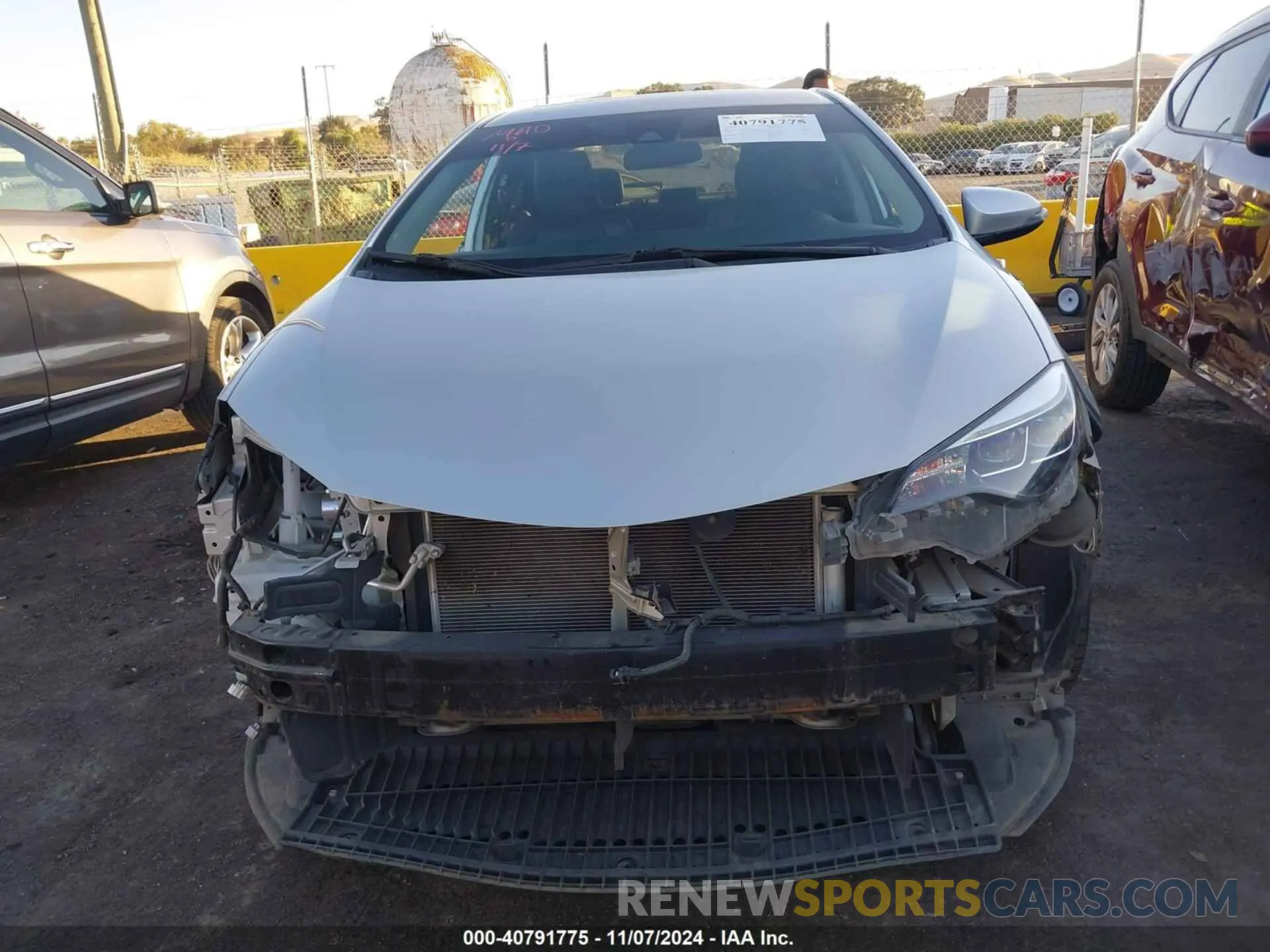 13 Photograph of a damaged car 5YFBURHE0KP885861 TOYOTA COROLLA 2019
