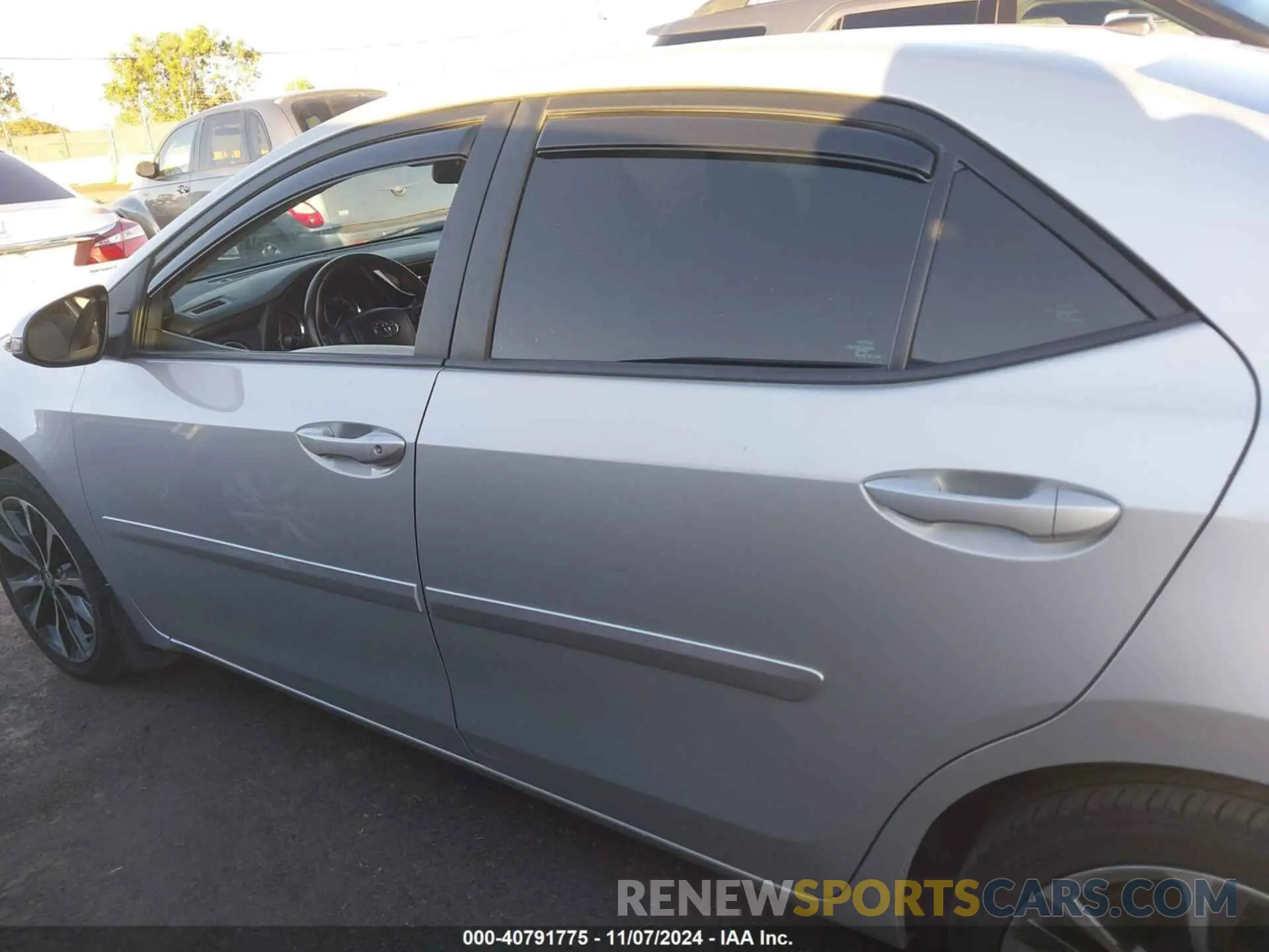 15 Photograph of a damaged car 5YFBURHE0KP885861 TOYOTA COROLLA 2019