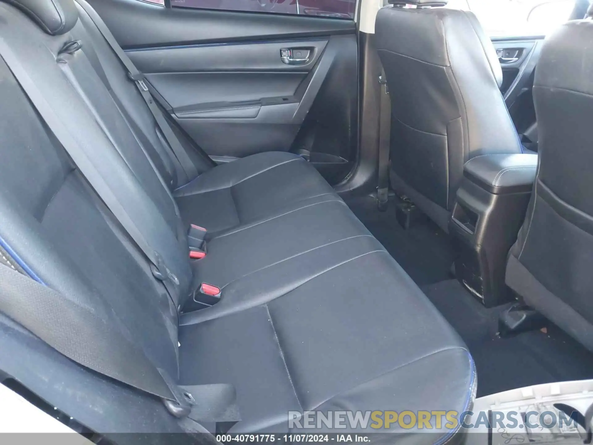 8 Photograph of a damaged car 5YFBURHE0KP885861 TOYOTA COROLLA 2019