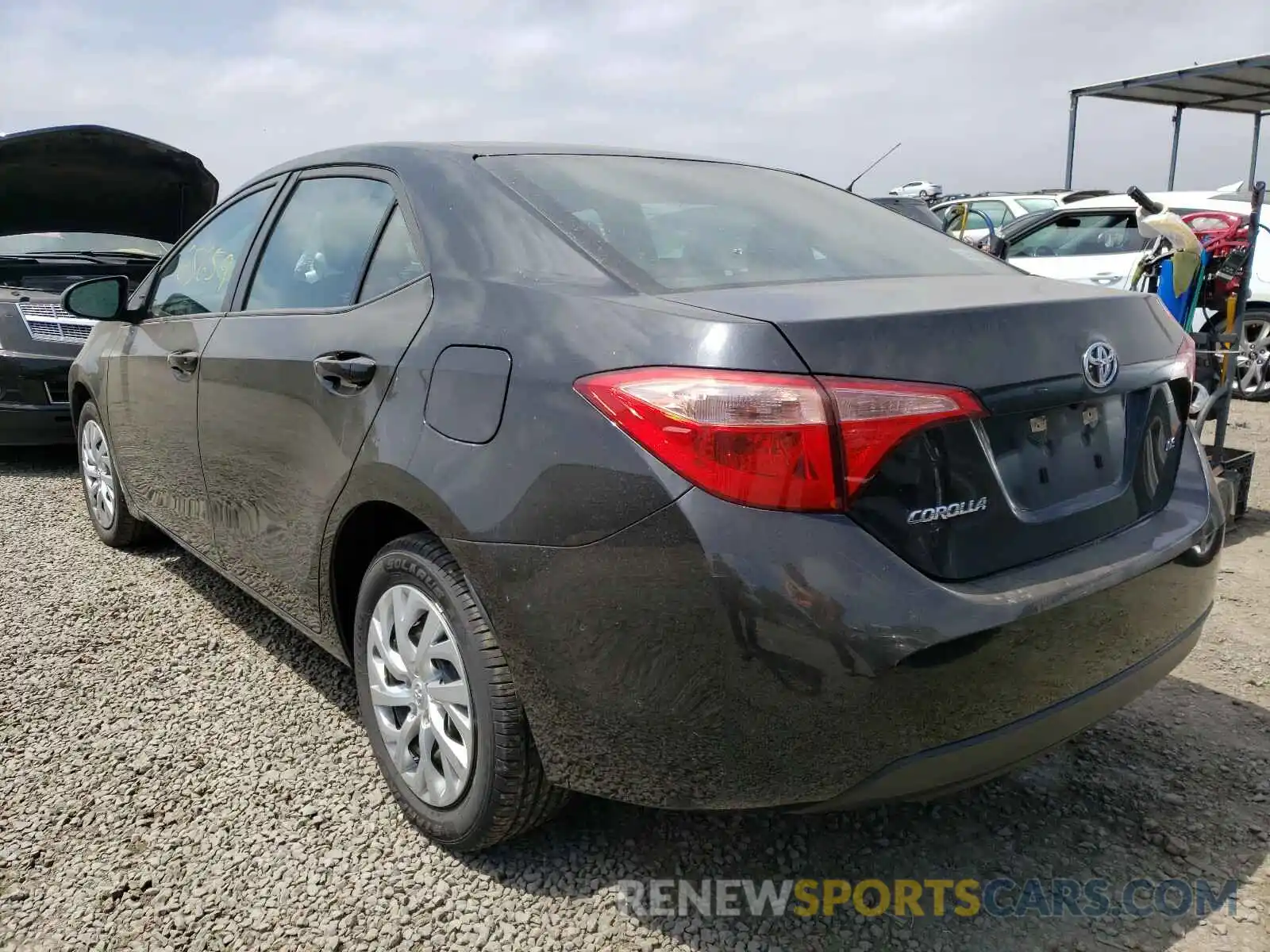 3 Photograph of a damaged car 5YFBURHE0KP886797 TOYOTA COROLLA 2019