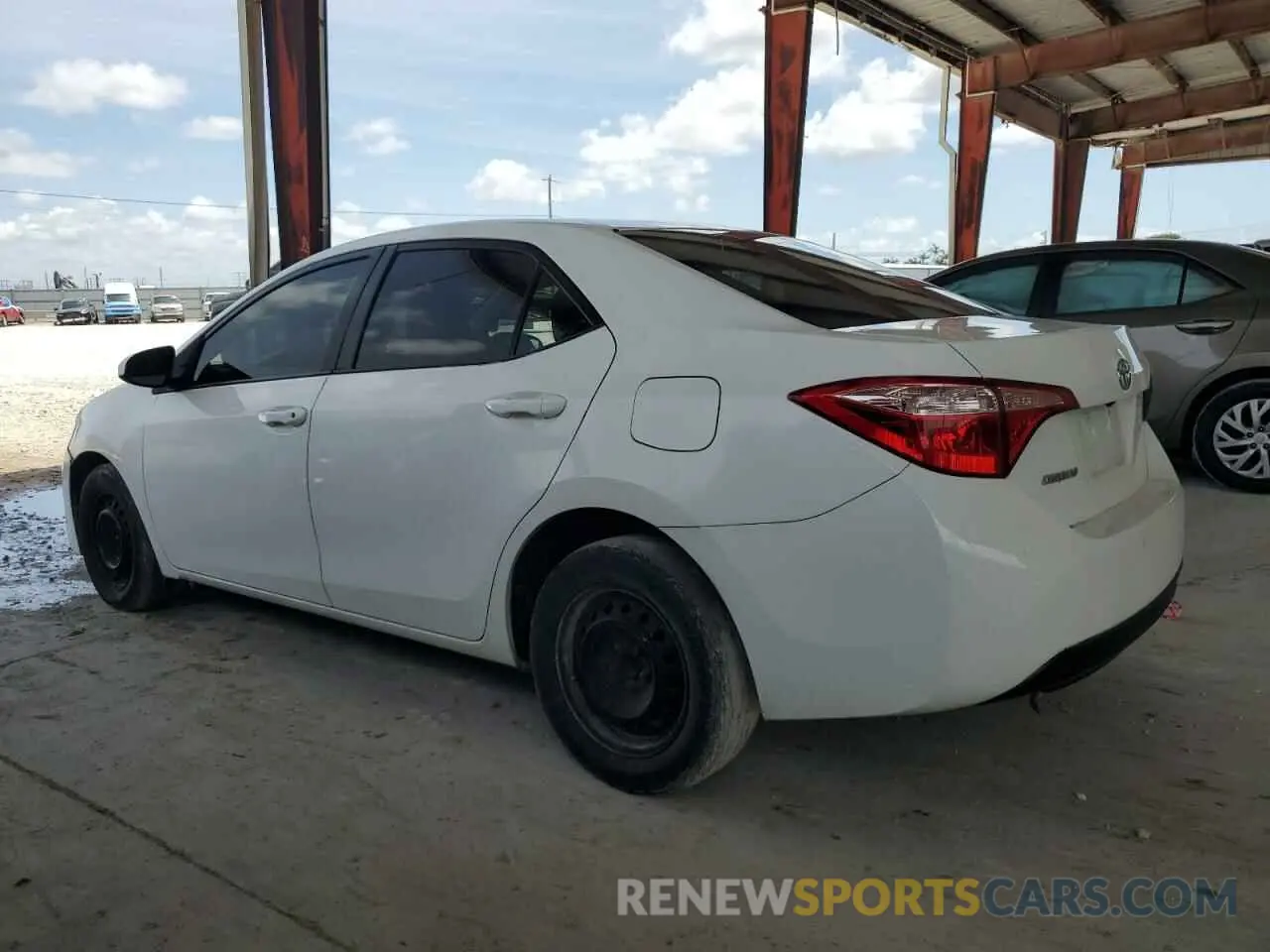 2 Photograph of a damaged car 5YFBURHE0KP886878 TOYOTA COROLLA 2019