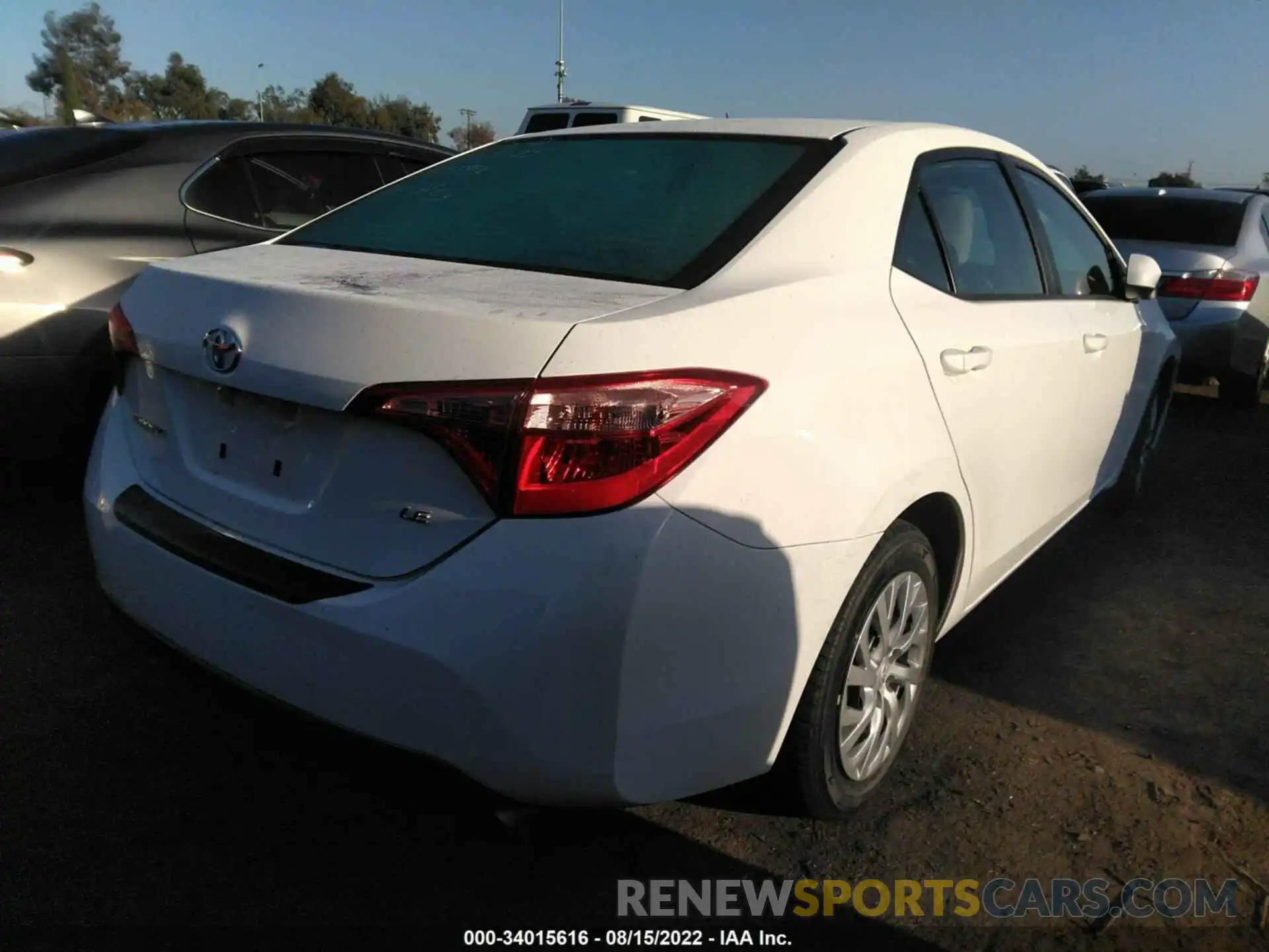 4 Photograph of a damaged car 5YFBURHE0KP893877 TOYOTA COROLLA 2019