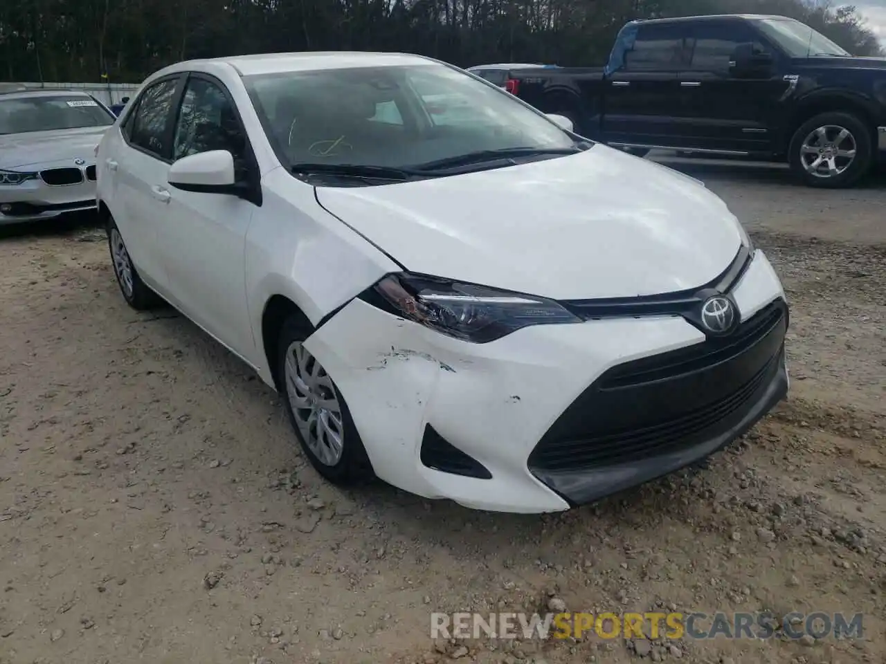 1 Photograph of a damaged car 5YFBURHE0KP895239 TOYOTA COROLLA 2019