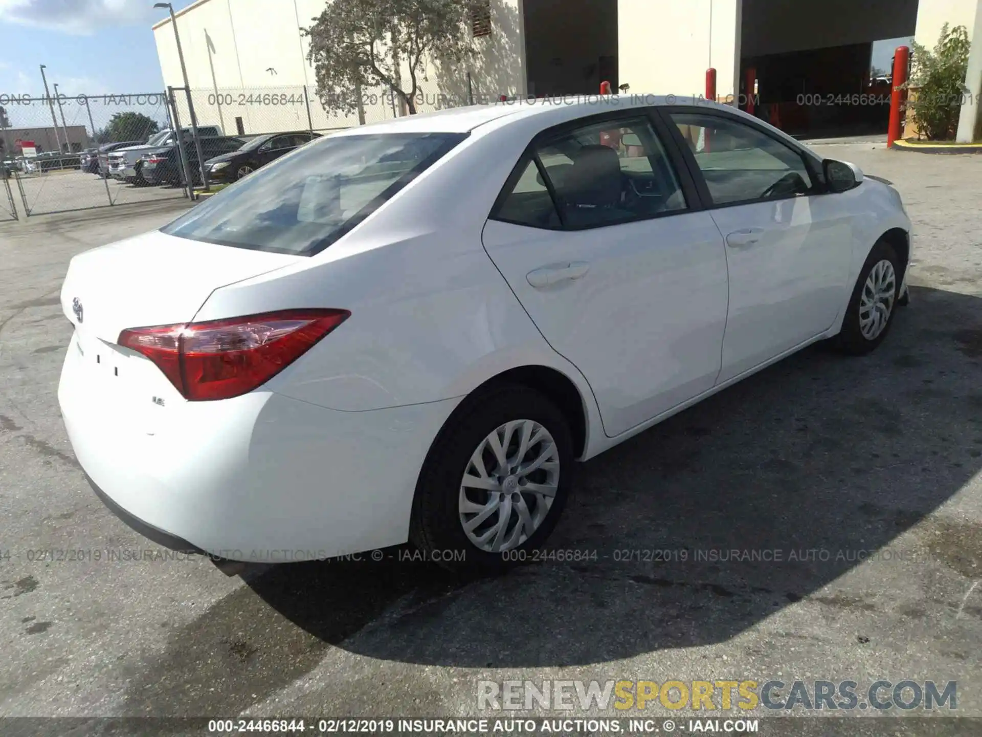 4 Photograph of a damaged car 5YFBURHE0KP897542 TOYOTA COROLLA 2019