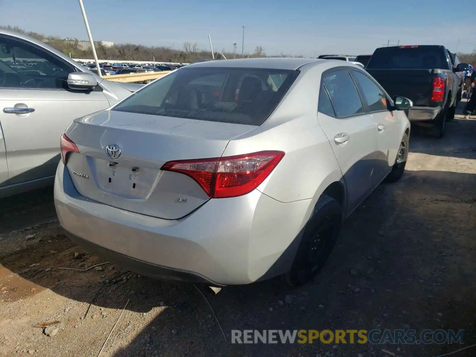 4 Photograph of a damaged car 5YFBURHE0KP899114 TOYOTA COROLLA 2019