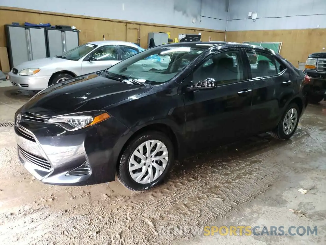 1 Photograph of a damaged car 5YFBURHE0KP899839 TOYOTA COROLLA 2019