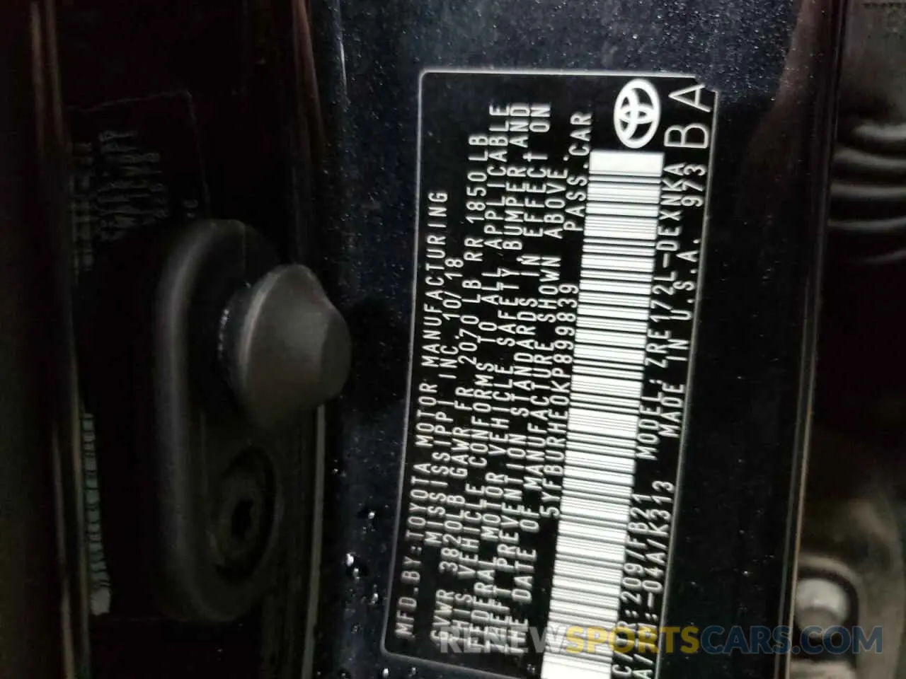12 Photograph of a damaged car 5YFBURHE0KP899839 TOYOTA COROLLA 2019