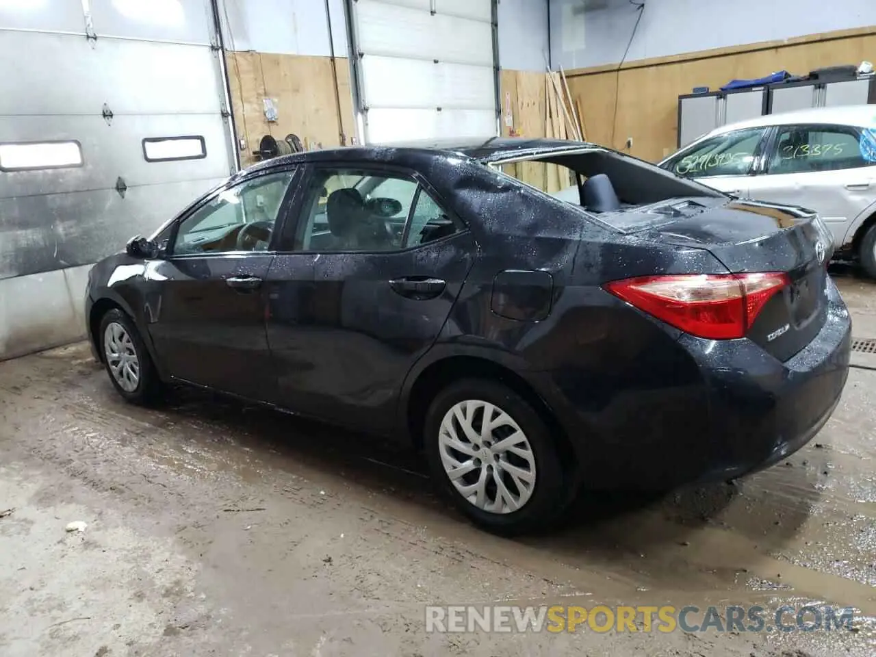 2 Photograph of a damaged car 5YFBURHE0KP899839 TOYOTA COROLLA 2019