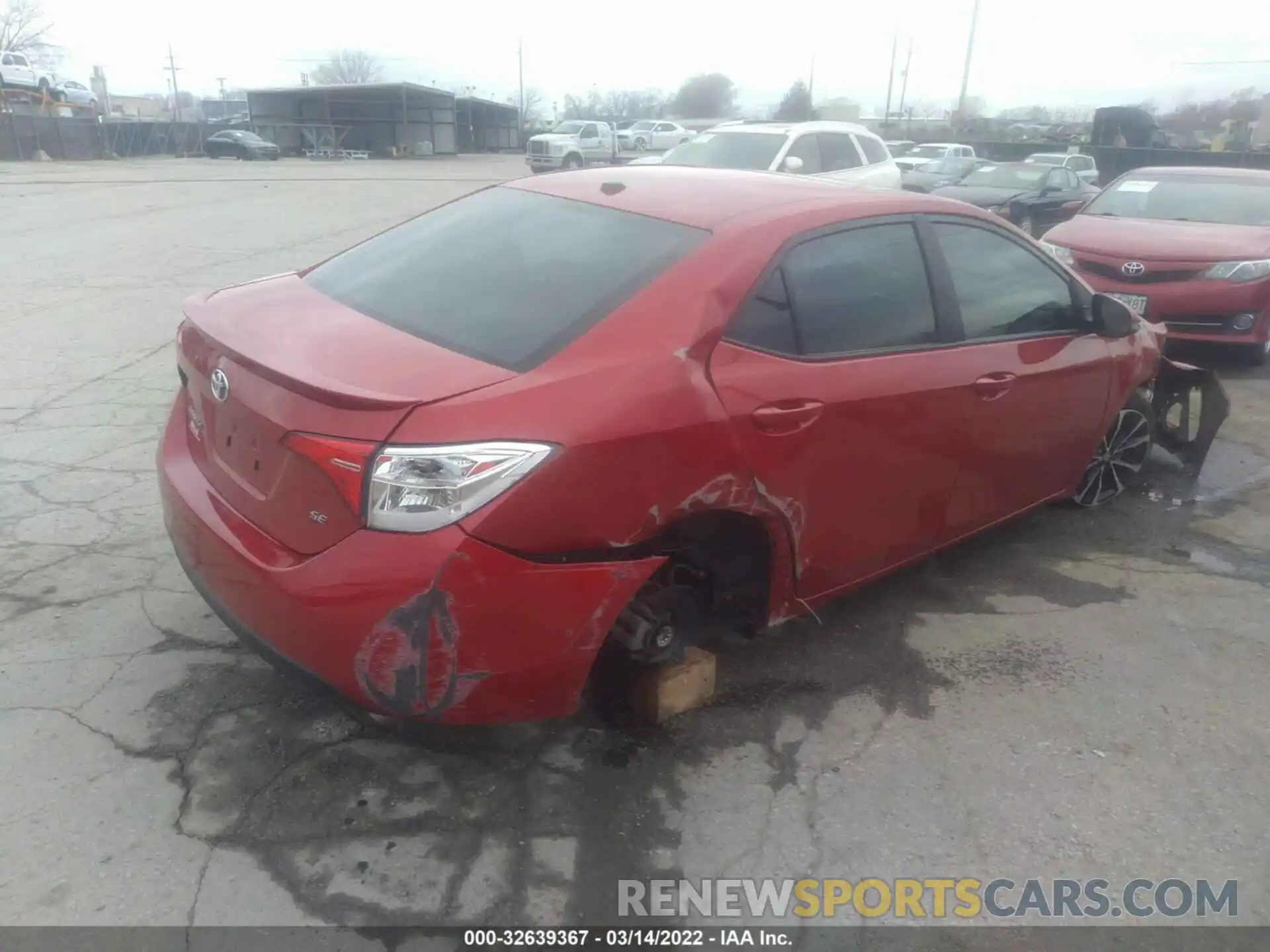 4 Photograph of a damaged car 5YFBURHE0KP902562 TOYOTA COROLLA 2019