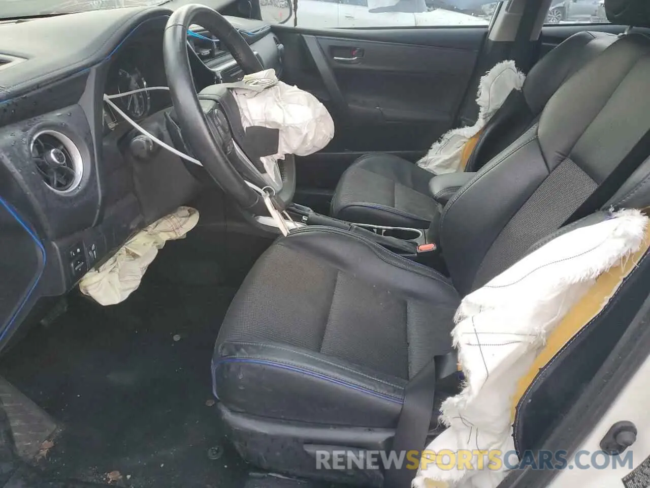 7 Photograph of a damaged car 5YFBURHE0KP904487 TOYOTA COROLLA 2019
