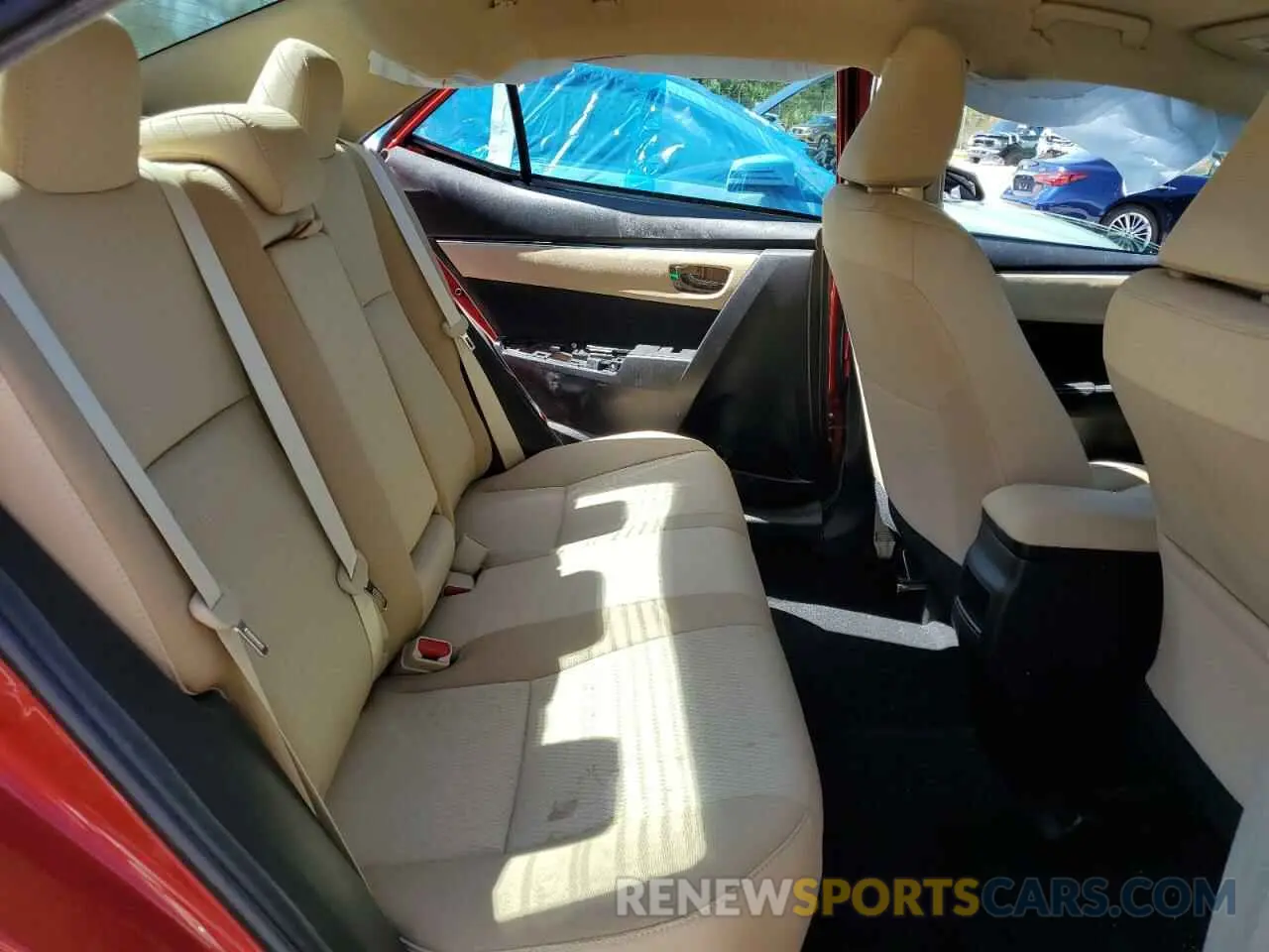 10 Photograph of a damaged car 5YFBURHE0KP908961 TOYOTA COROLLA 2019