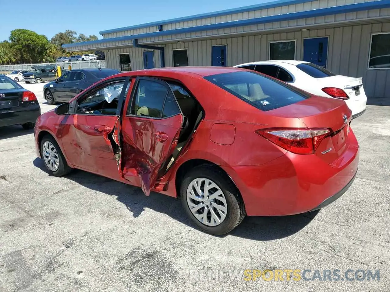 2 Photograph of a damaged car 5YFBURHE0KP908961 TOYOTA COROLLA 2019