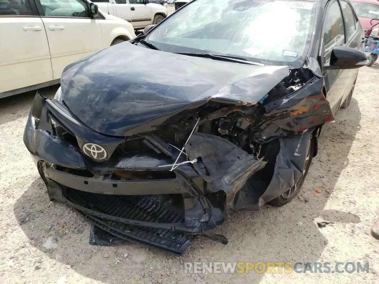 9 Photograph of a damaged car 5YFBURHE0KP913710 TOYOTA COROLLA 2019