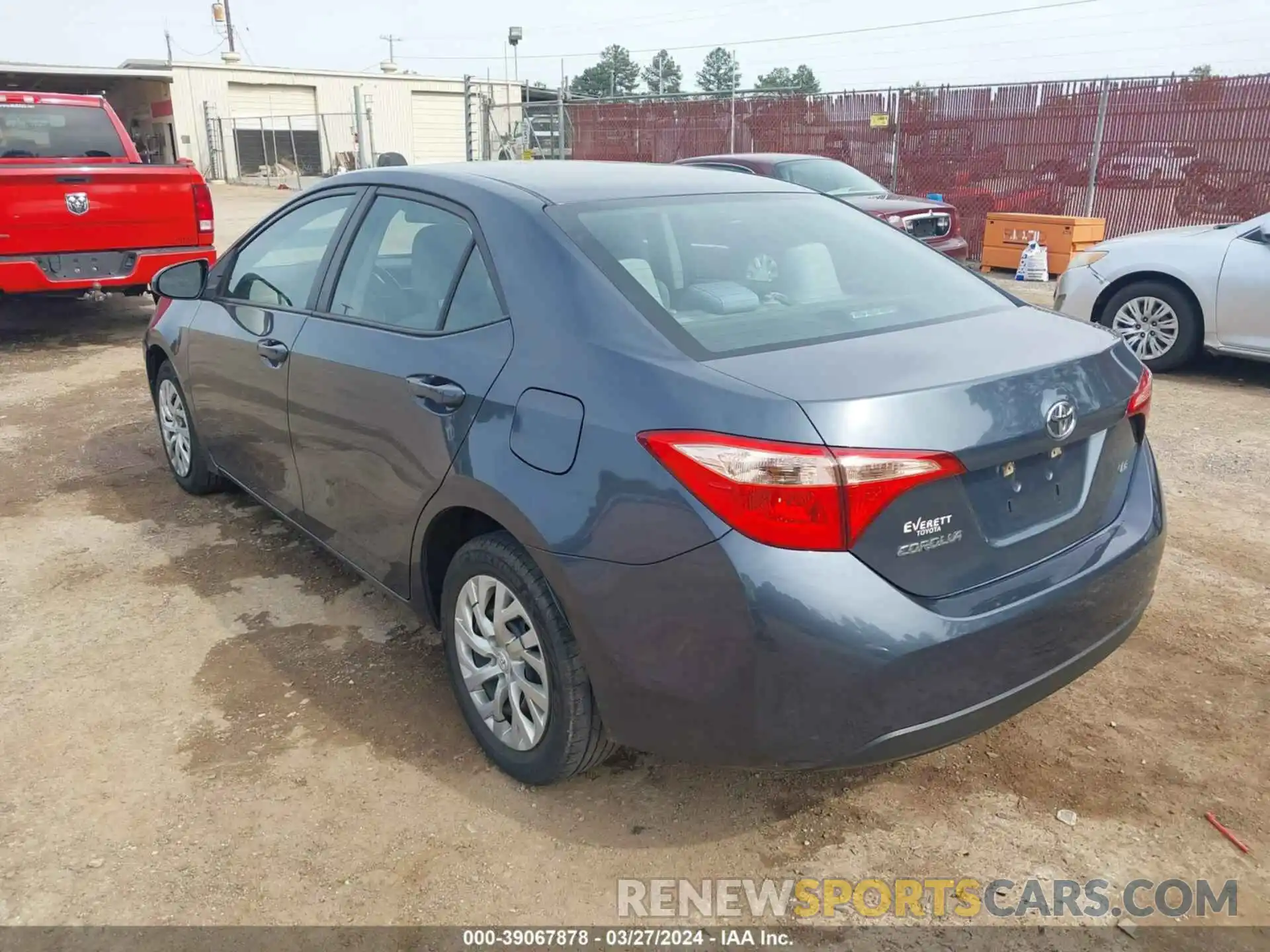 3 Photograph of a damaged car 5YFBURHE0KP915165 TOYOTA COROLLA 2019