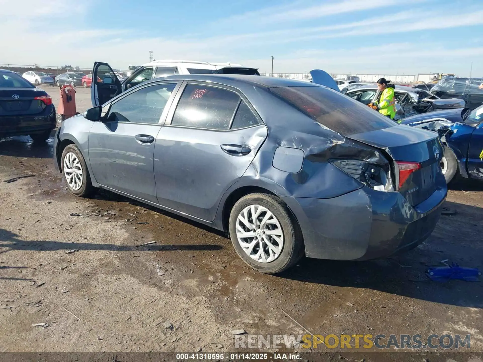 3 Photograph of a damaged car 5YFBURHE0KP916557 TOYOTA COROLLA 2019
