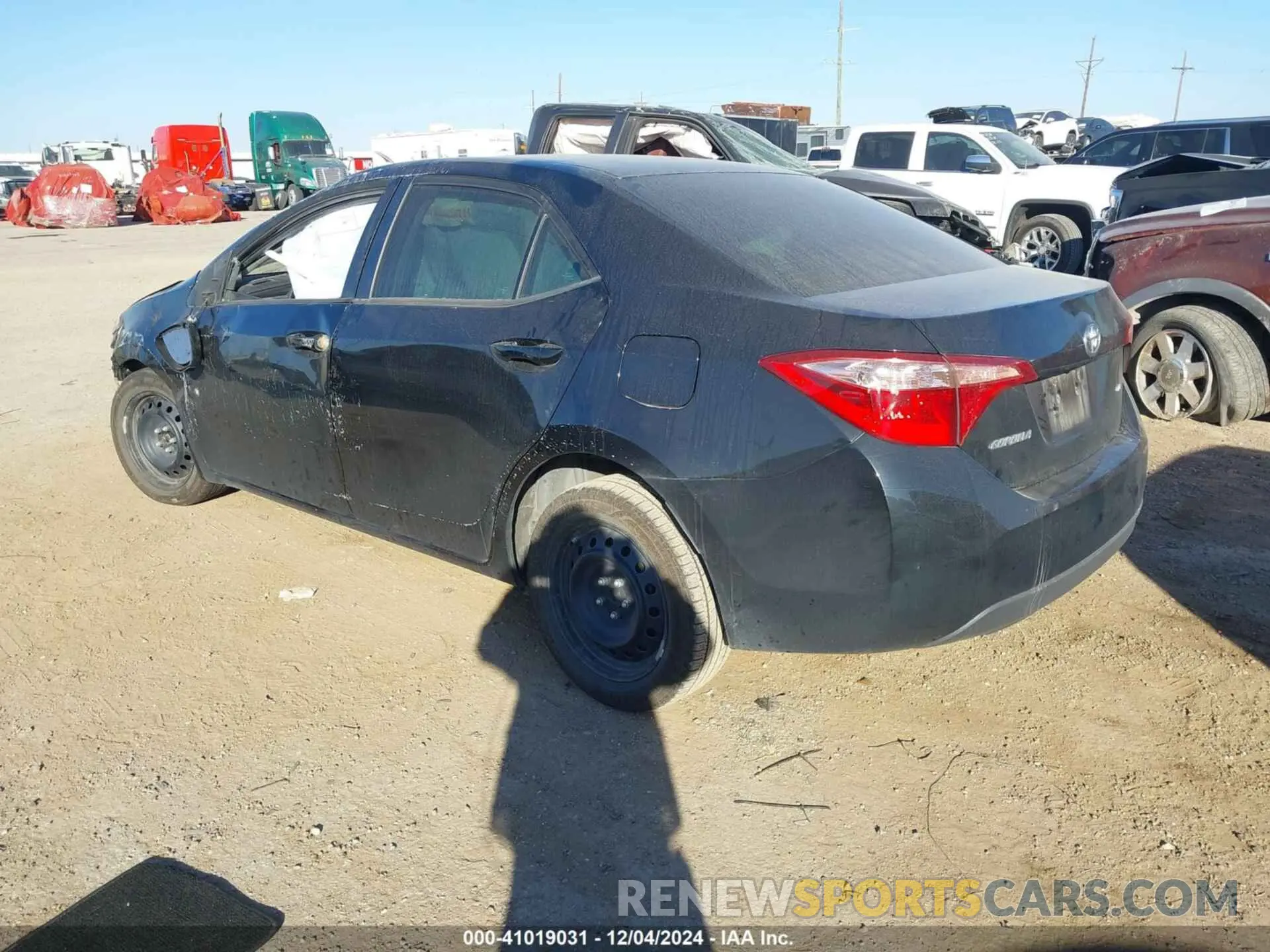 3 Photograph of a damaged car 5YFBURHE0KP917403 TOYOTA COROLLA 2019
