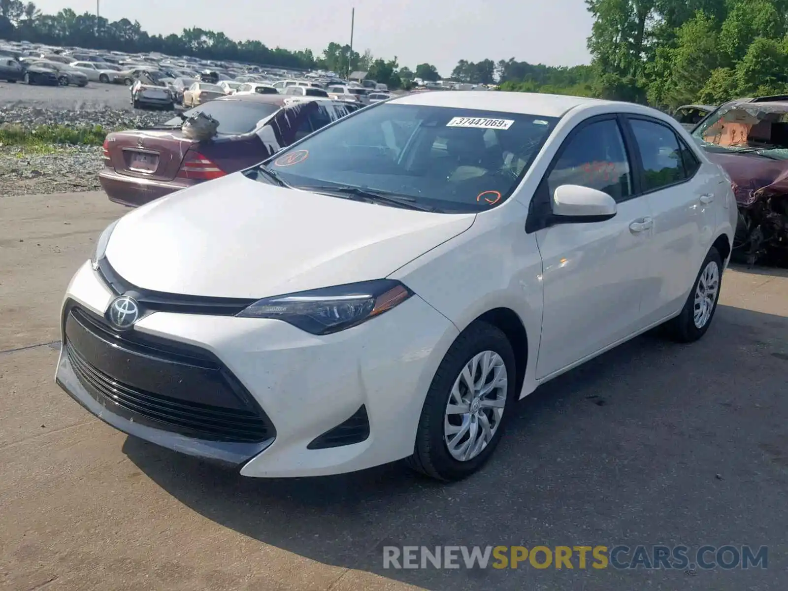 2 Photograph of a damaged car 5YFBURHE0KP917952 TOYOTA COROLLA 2019