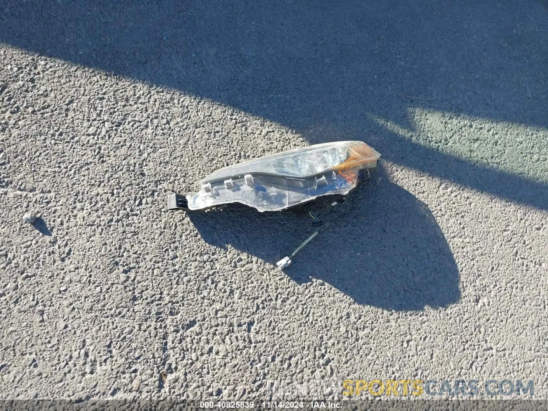 12 Photograph of a damaged car 5YFBURHE0KP918650 TOYOTA COROLLA 2019