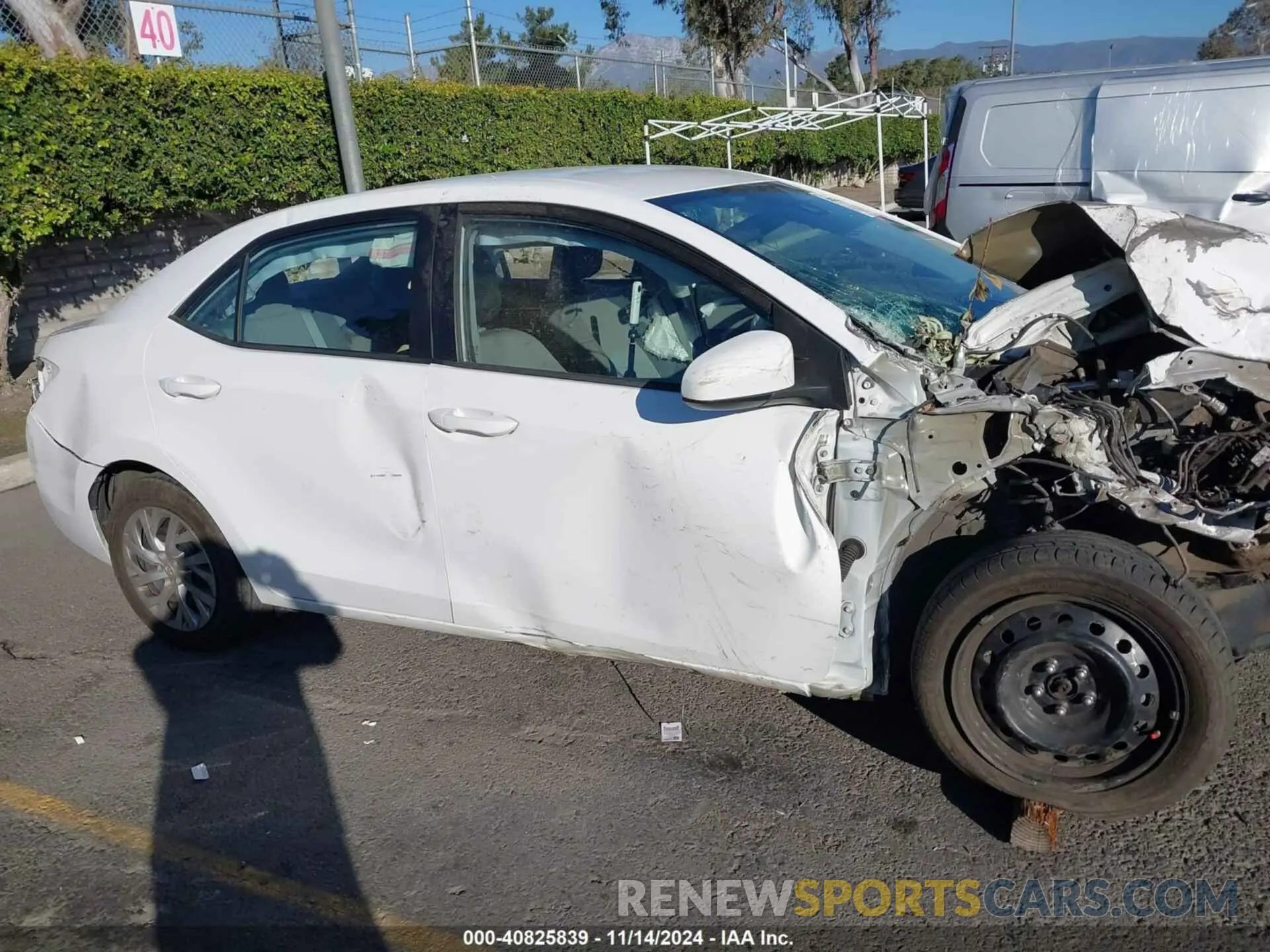 19 Photograph of a damaged car 5YFBURHE0KP918650 TOYOTA COROLLA 2019
