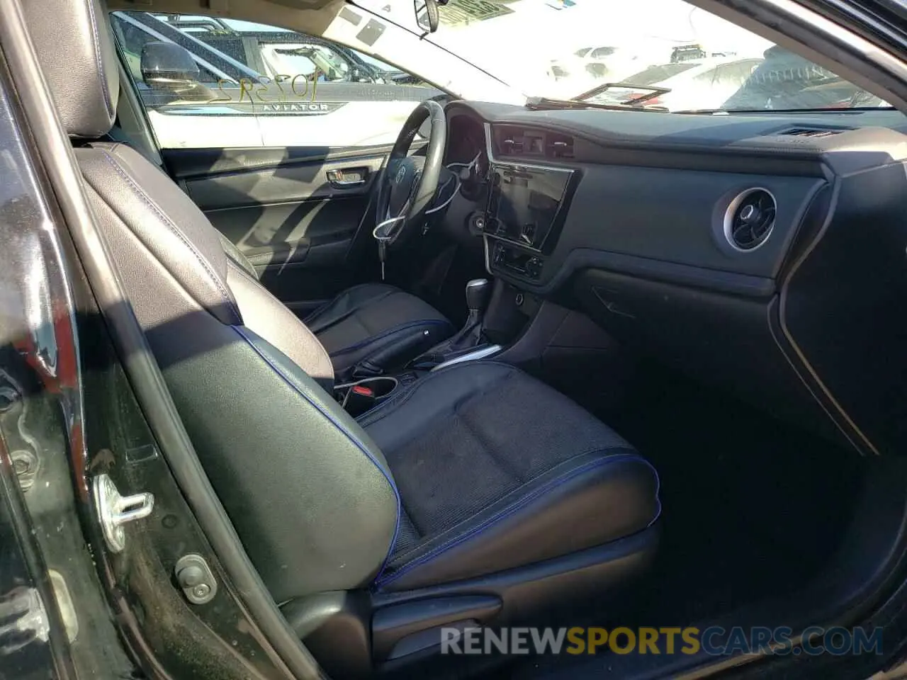 5 Photograph of a damaged car 5YFBURHE0KP920012 TOYOTA COROLLA 2019