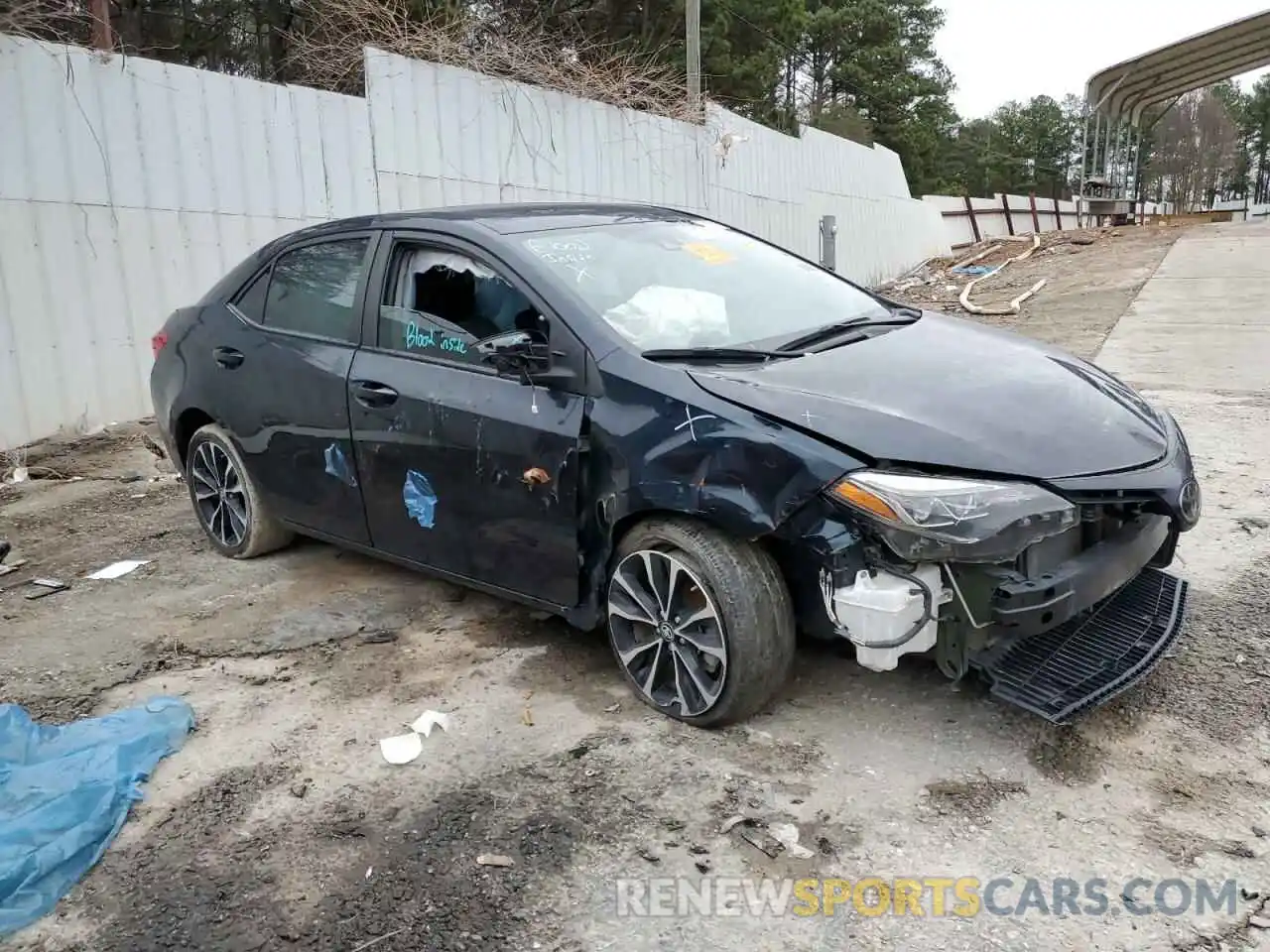 4 Photograph of a damaged car 5YFBURHE0KP921340 TOYOTA COROLLA 2019