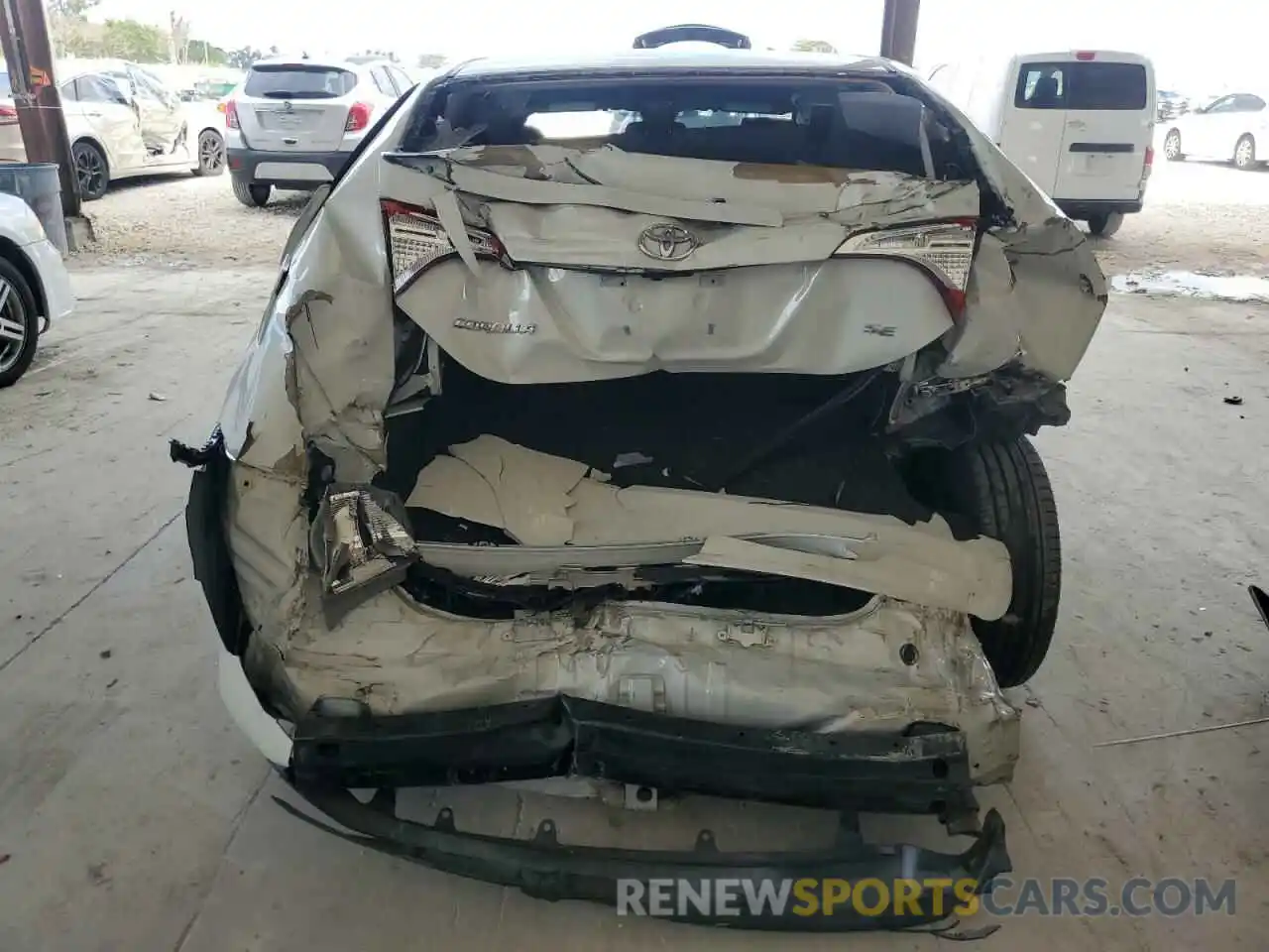 6 Photograph of a damaged car 5YFBURHE0KP923170 TOYOTA COROLLA 2019