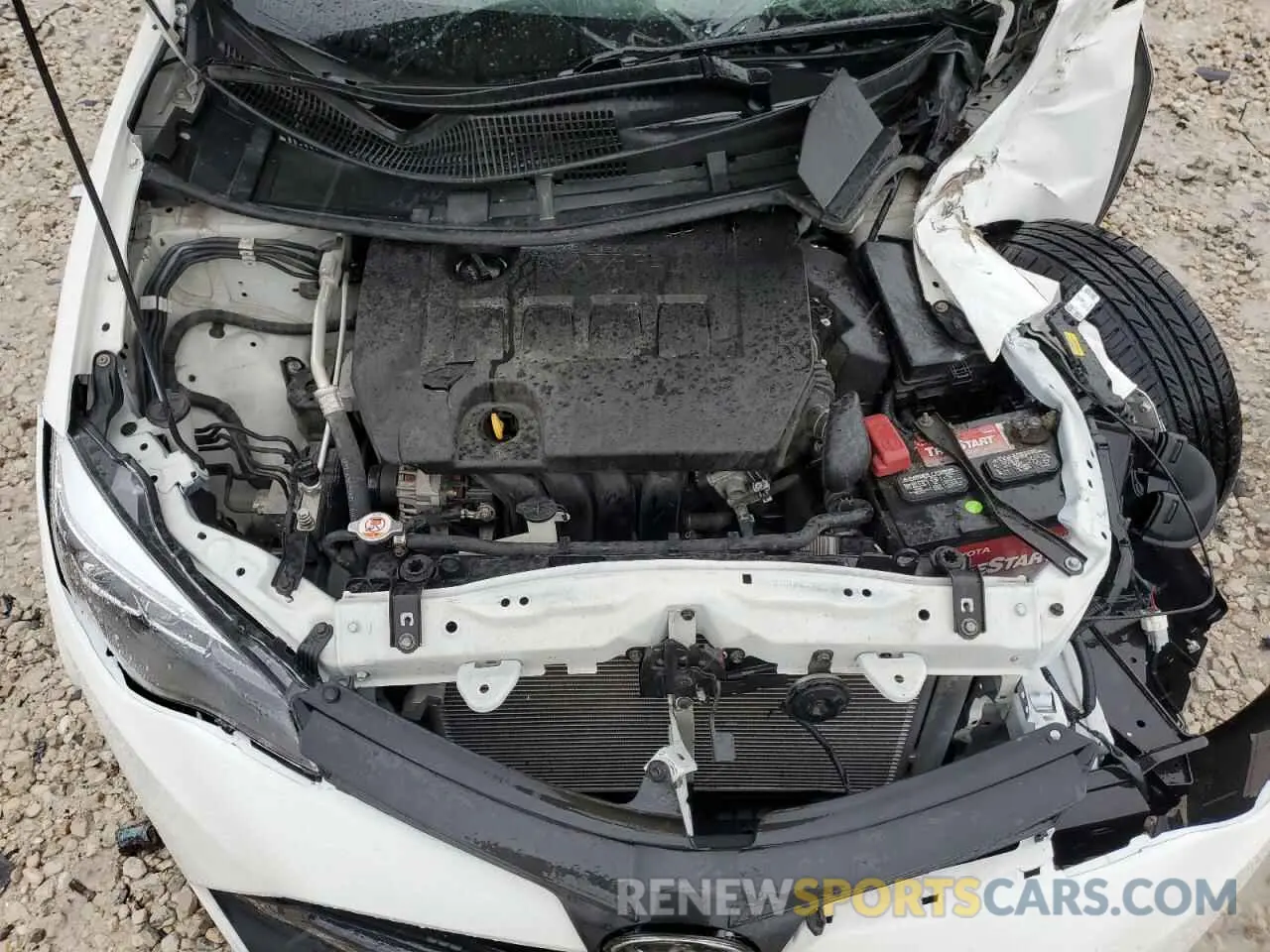 11 Photograph of a damaged car 5YFBURHE0KP924903 TOYOTA COROLLA 2019