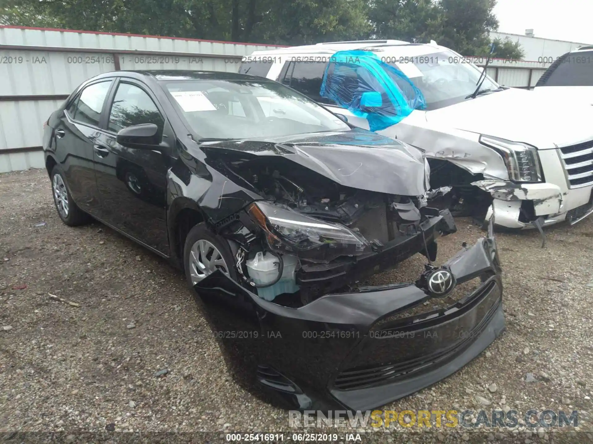 1 Photograph of a damaged car 5YFBURHE0KP925095 TOYOTA COROLLA 2019