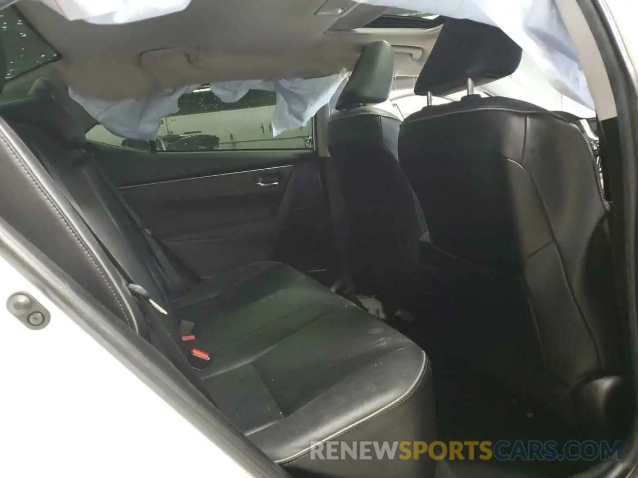 10 Photograph of a damaged car 5YFBURHE0KP925453 TOYOTA COROLLA 2019