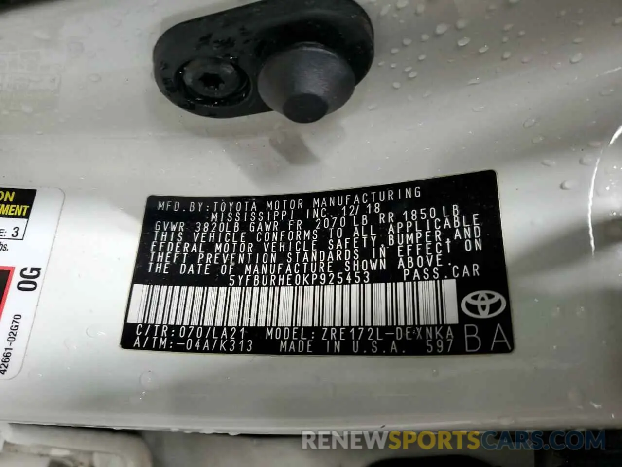 12 Photograph of a damaged car 5YFBURHE0KP925453 TOYOTA COROLLA 2019