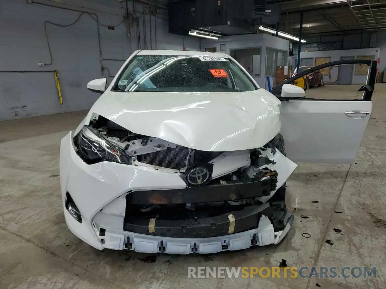 5 Photograph of a damaged car 5YFBURHE0KP925453 TOYOTA COROLLA 2019