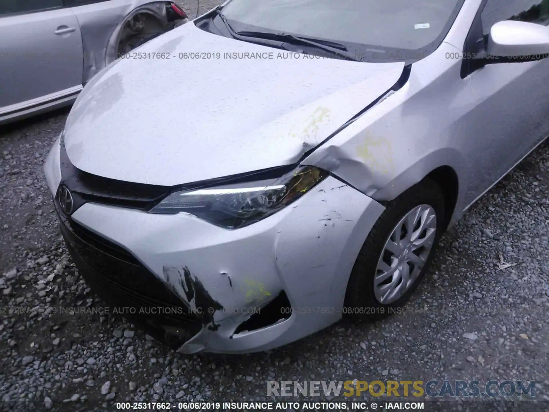 6 Photograph of a damaged car 5YFBURHE0KP928059 TOYOTA COROLLA 2019