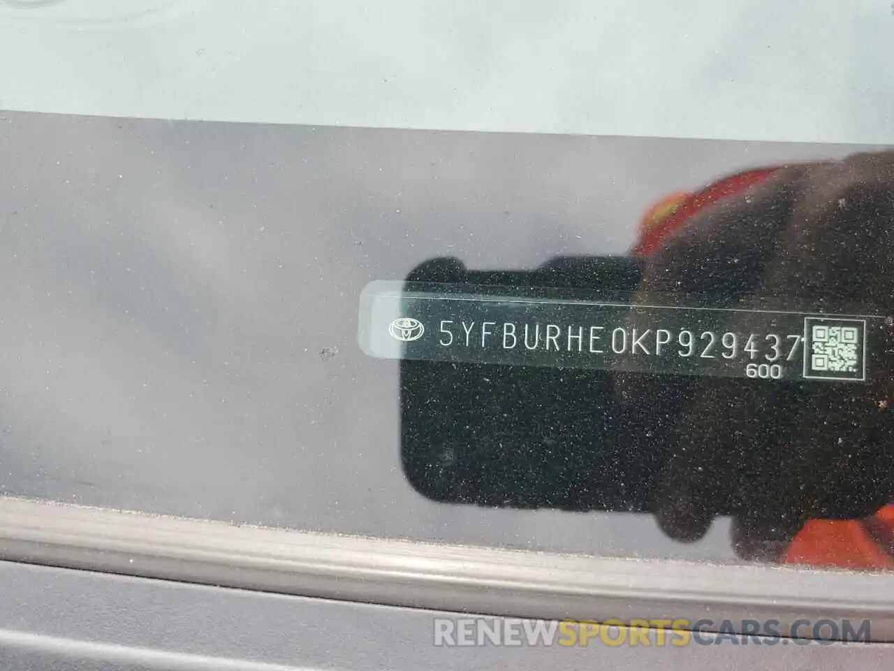 10 Photograph of a damaged car 5YFBURHE0KP929437 TOYOTA COROLLA 2019