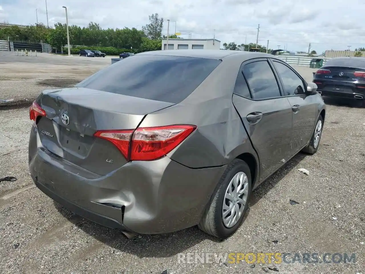 4 Photograph of a damaged car 5YFBURHE0KP929437 TOYOTA COROLLA 2019