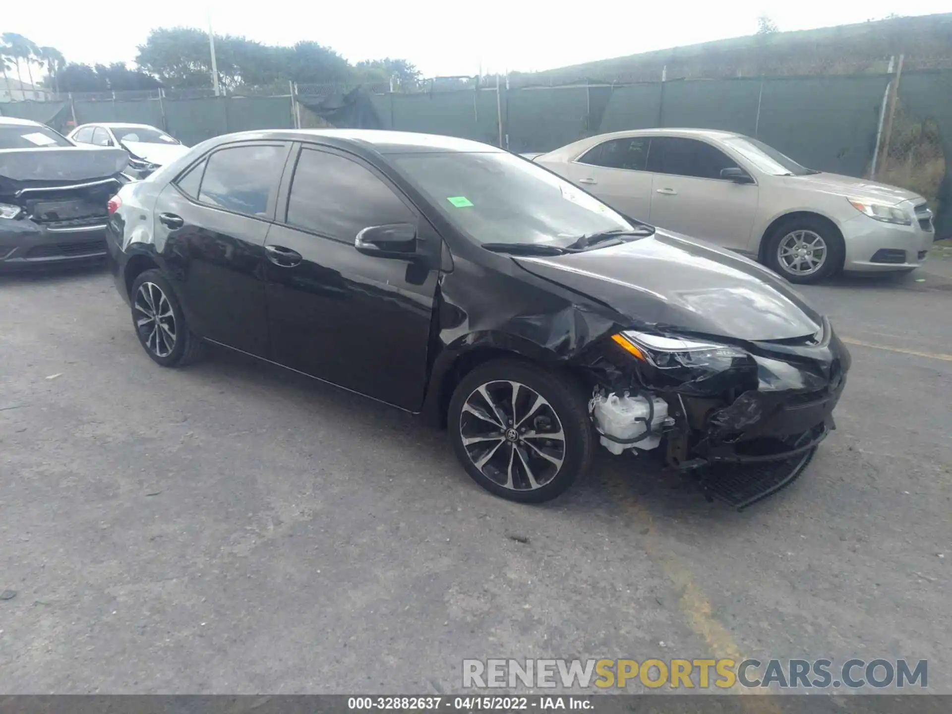 1 Photograph of a damaged car 5YFBURHE0KP933374 TOYOTA COROLLA 2019